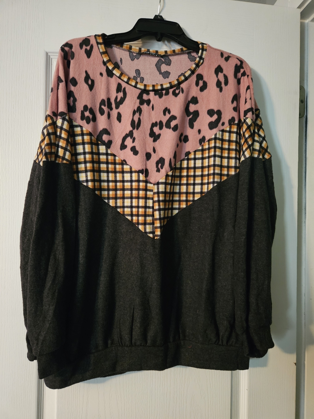 Women's Pink Leopard & Plaid Colorblock Crewneck Sweater